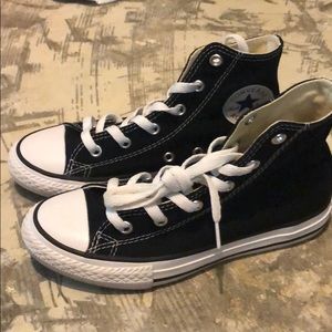 Black Converse Youth